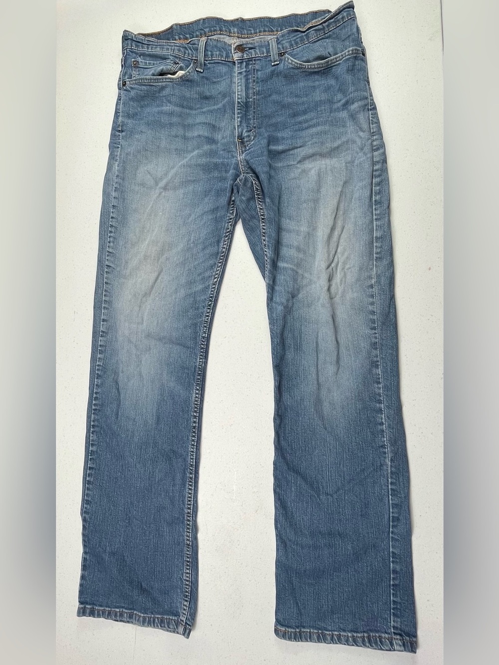 Levi's Men's Faded Blue Straight Jeans